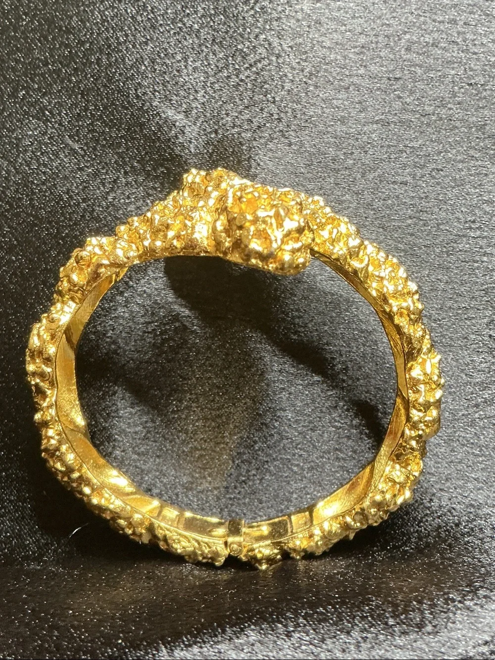N/A textured gold